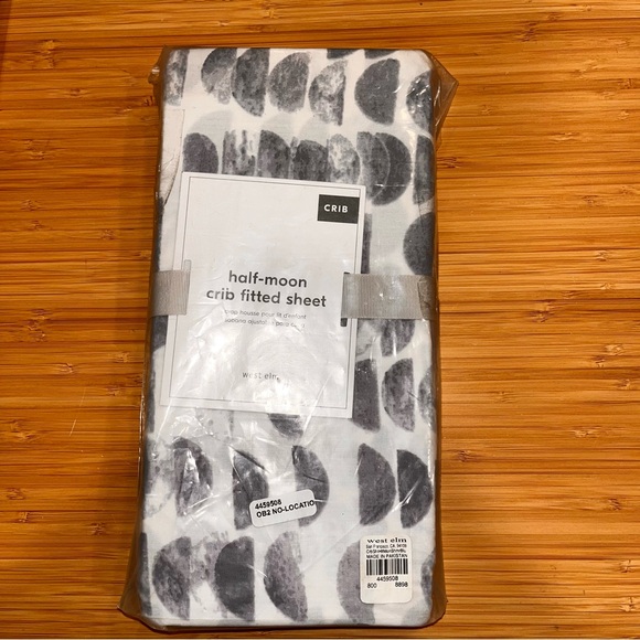 West Elm Kids Half-moon Crib Fitted Sheet NWT Cotton Baby Sheet Gray White - Picture 3 of 4
